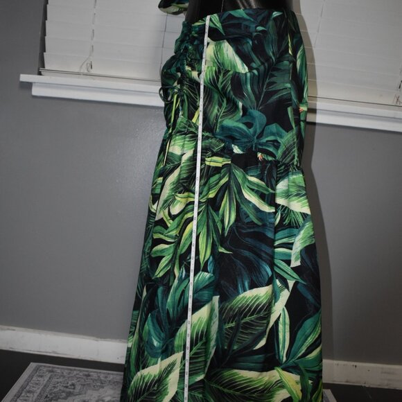 Tropical Resortwear Set (Cropped top and Maxi Skirt) - Picture 2 of 9